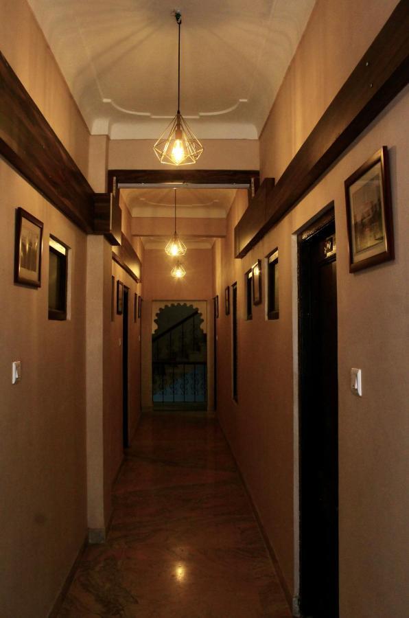Ksr Moti Mahal 