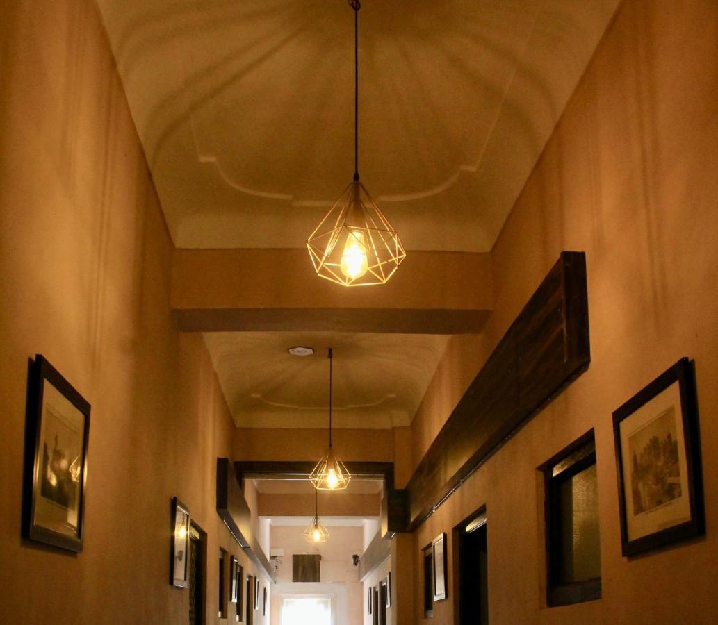 Ksr Moti Mahal 
