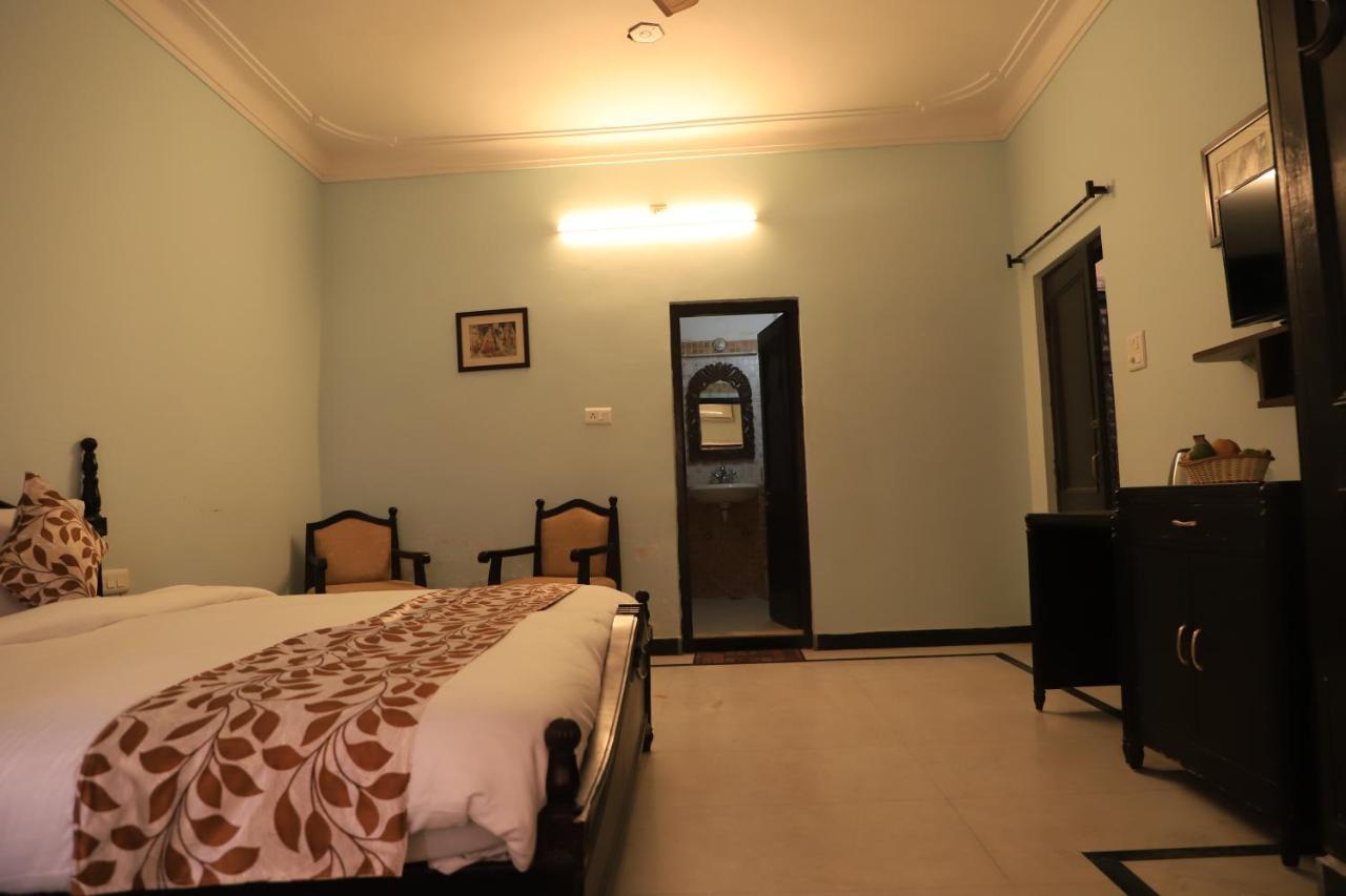 Ksr Moti Mahal 